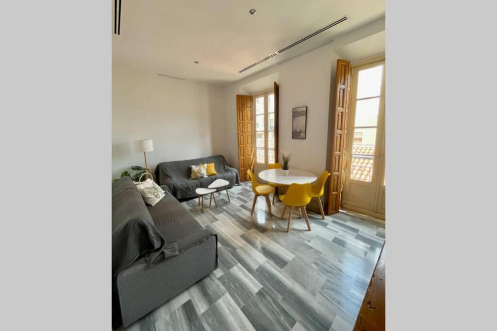 Picasso'S Birth House Charming Apartment Málaga Exterior foto